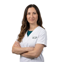 M.V. Esp. Maria Fernanda Veiga