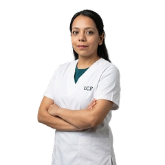 M.V.Z. Esp. Karina Cosío